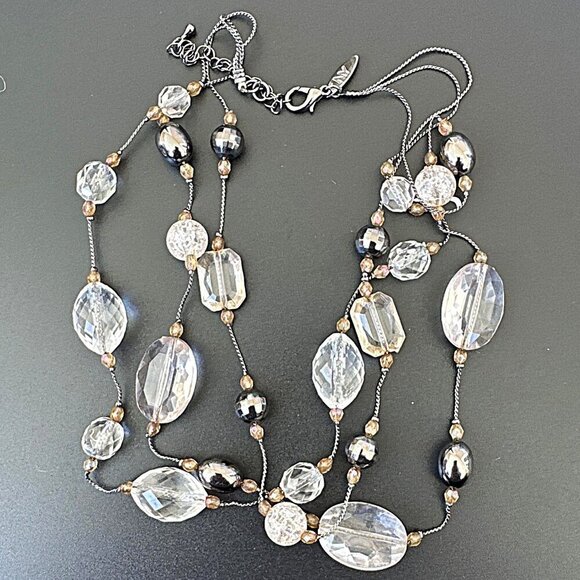 New York and Co Triple Strand Necklace Acrylic Beaded Clear Silver Tone - Picture 3 of 3